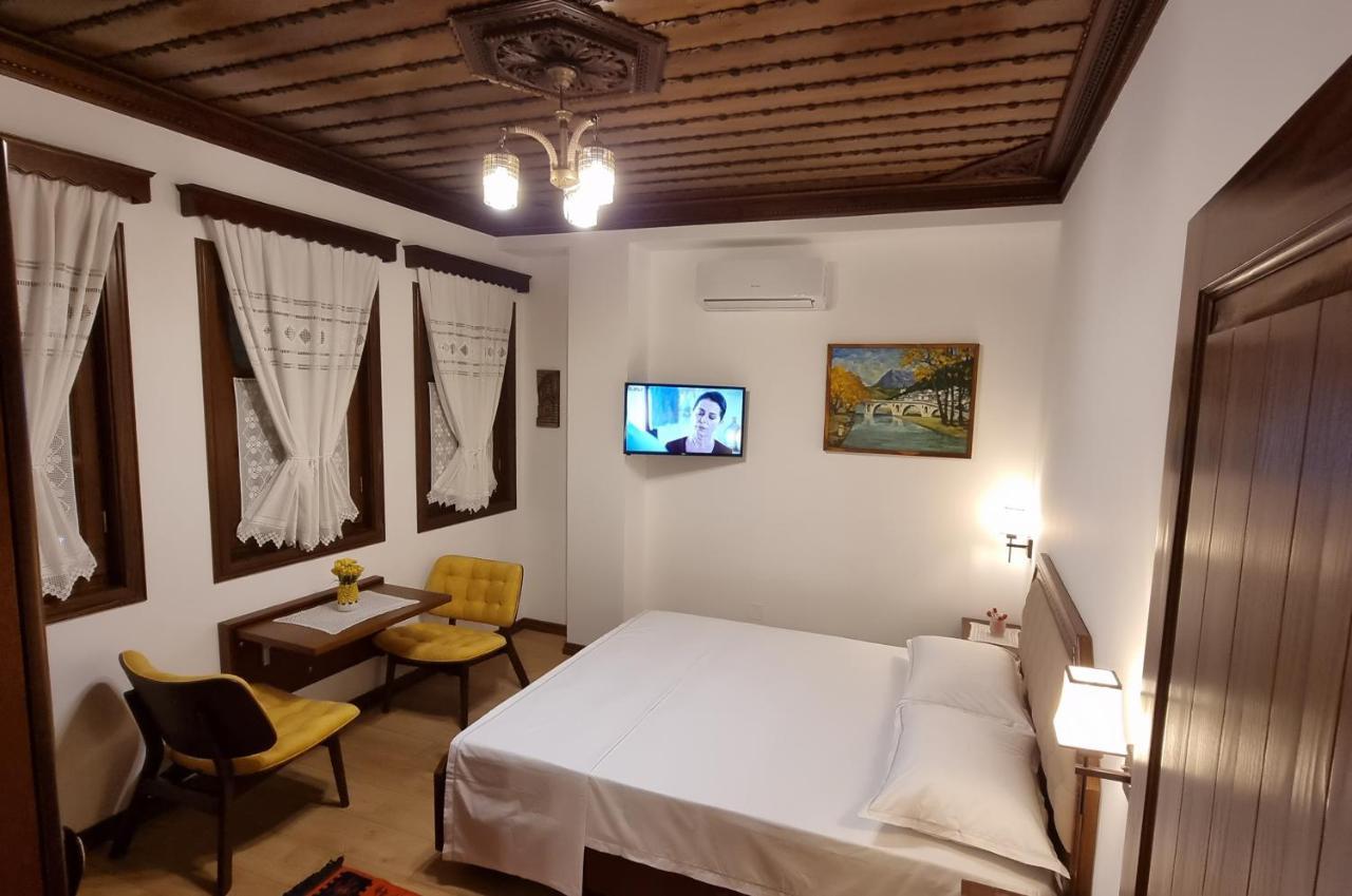 Master Hotel ベラト エクステリア 写真