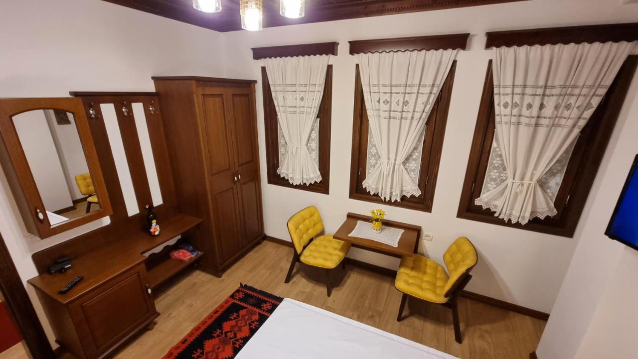 Master Hotel ベラト エクステリア 写真